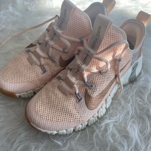 Nike free metcon 3 size w 7.5